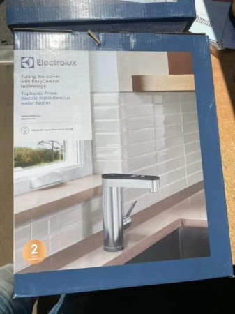 Водонагреватель Electrolux Taptronic Prime