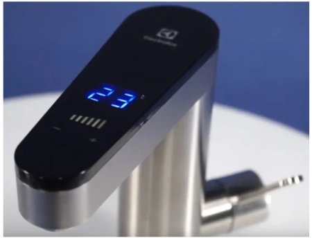 Водонагреватель Electrolux Taptronic Prime